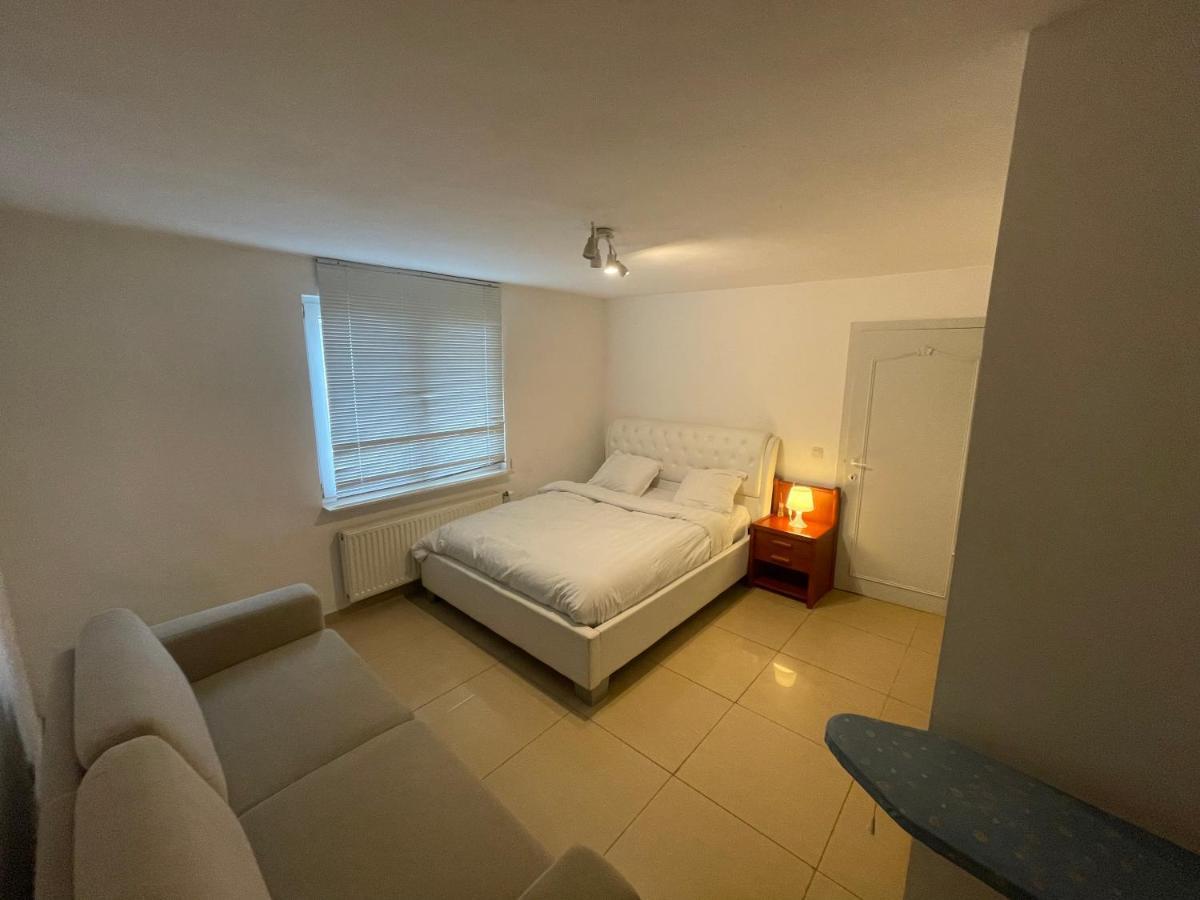 Azulodge Asse Exteriör bild